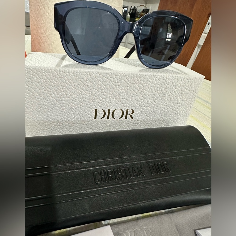 ✨Christian Dior Sunglasses✨